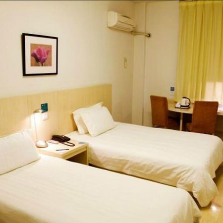 Magnolia Business Hotel Xining Railway Station Grand Cross Mojia Street Exterior foto