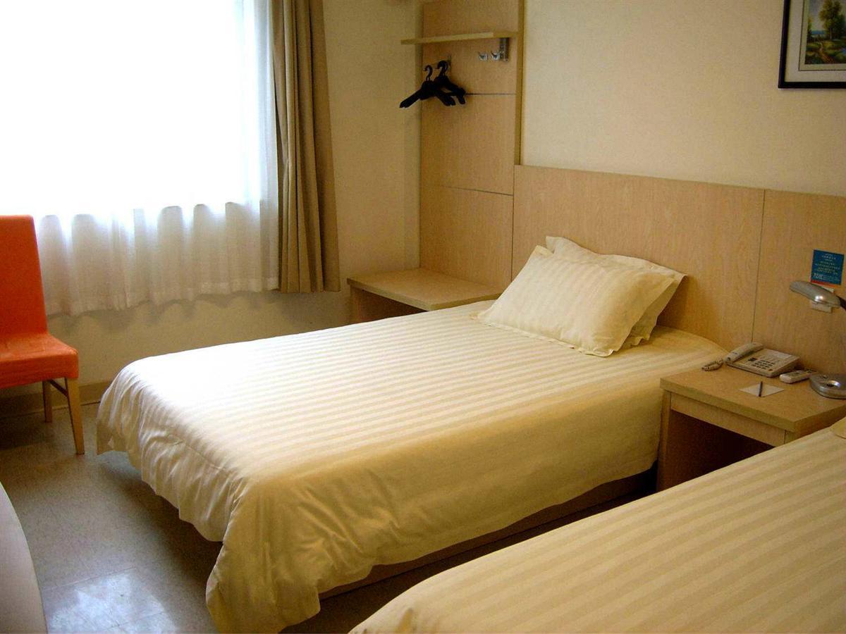 Magnolia Business Hotel Xining Railway Station Grand Cross Mojia Street Exterior foto