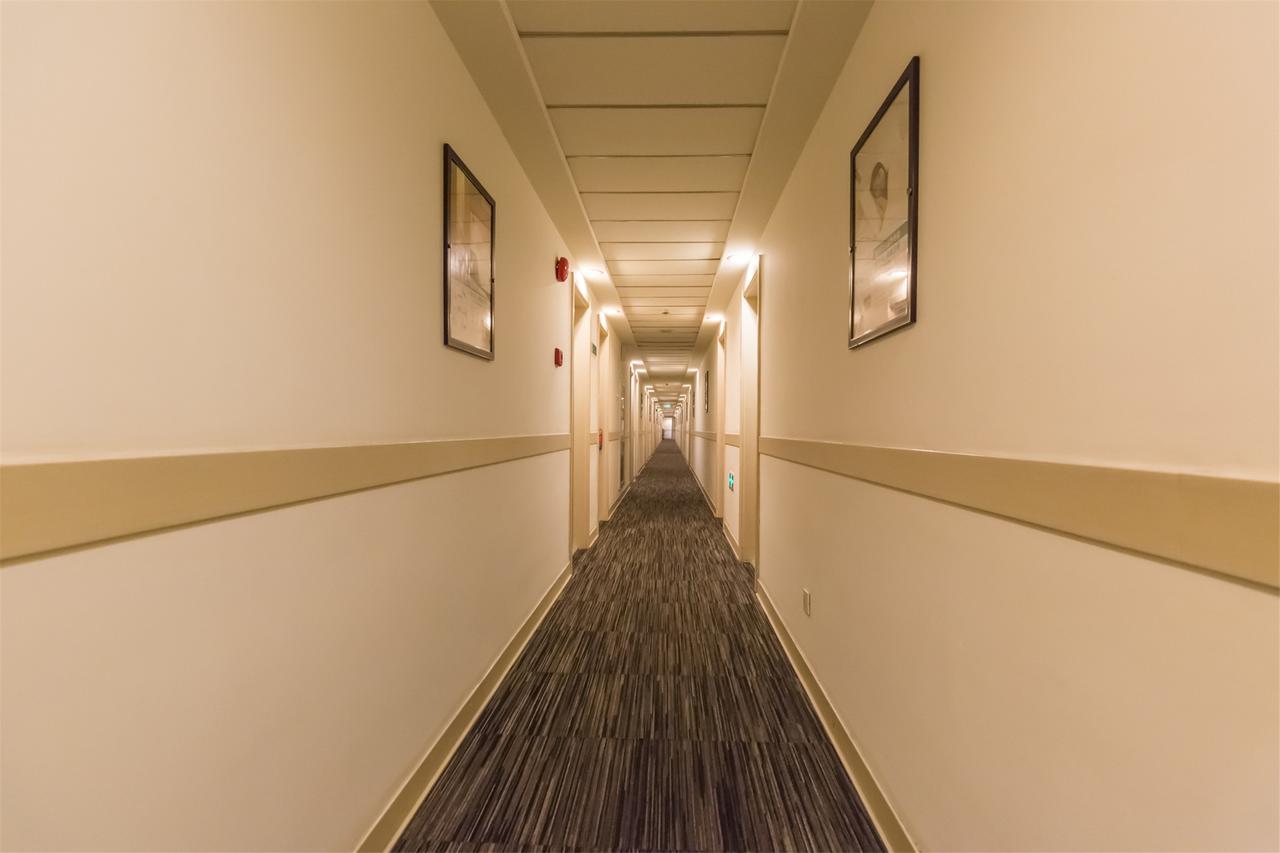 Magnolia Business Hotel Xining Railway Station Grand Cross Mojia Street Exterior foto